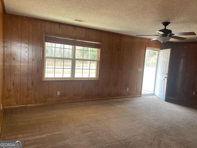 109 Lincoln Drive, Glennville, GA 30427