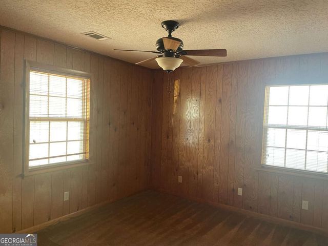 109 Lincoln Drive, Glennville, GA 30427