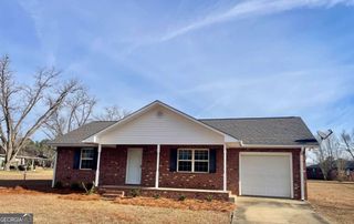 109 Lincoln Drive, Glennville, GA 30427