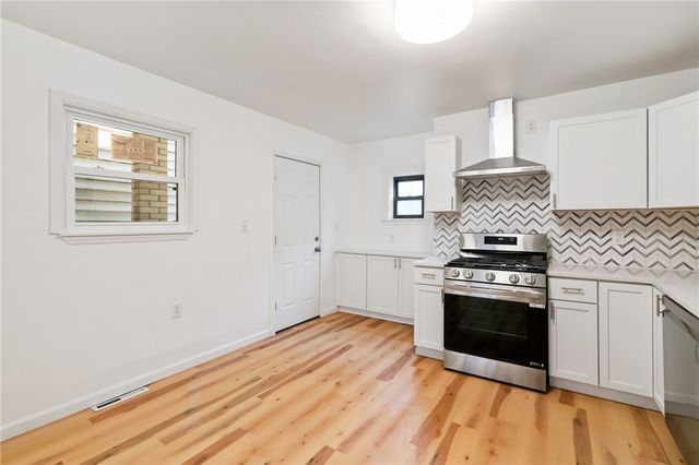 5202 Keystone St, Lawrenceville, PA 15201