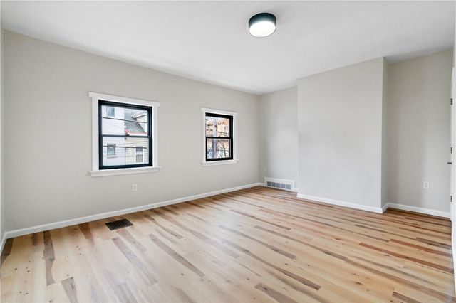 5202 Keystone St, Lawrenceville, PA 15201