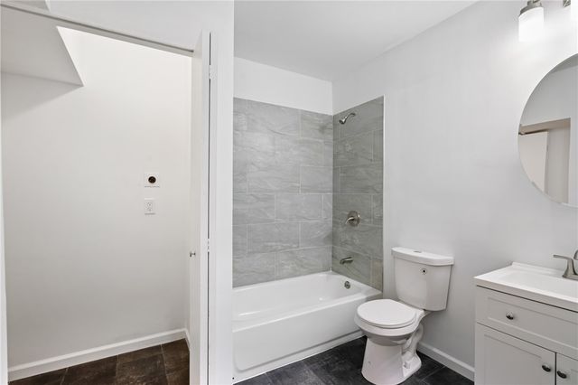 5202 Keystone St, Lawrenceville, PA 15201