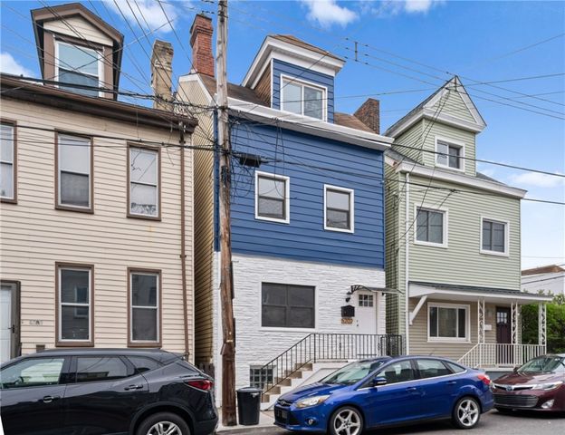 5202 Keystone St, Lawrenceville, PA 15201