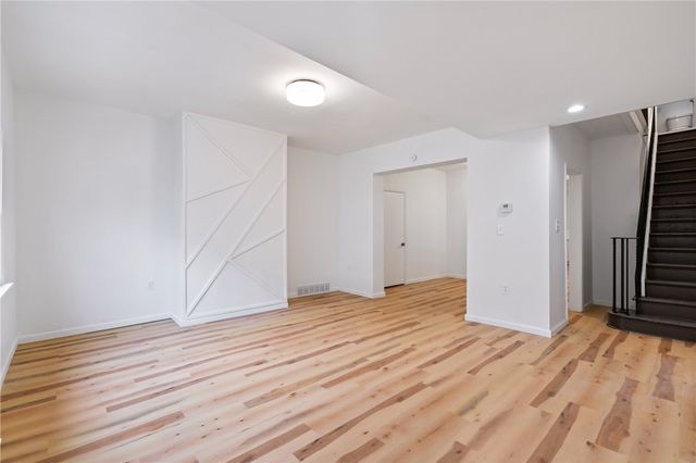 5202 Keystone St, Lawrenceville, PA 15201