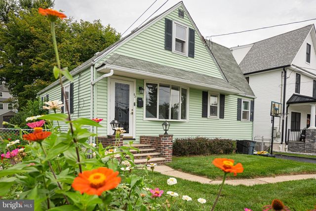 82 2ND AVE, Broomall, PA 19008