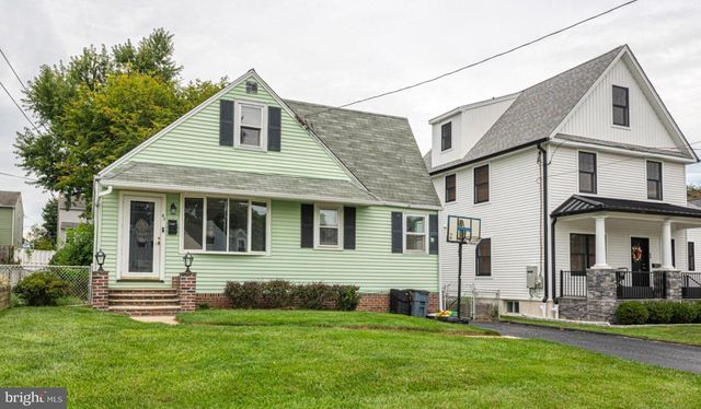 82 2ND AVE, Broomall, PA 19008