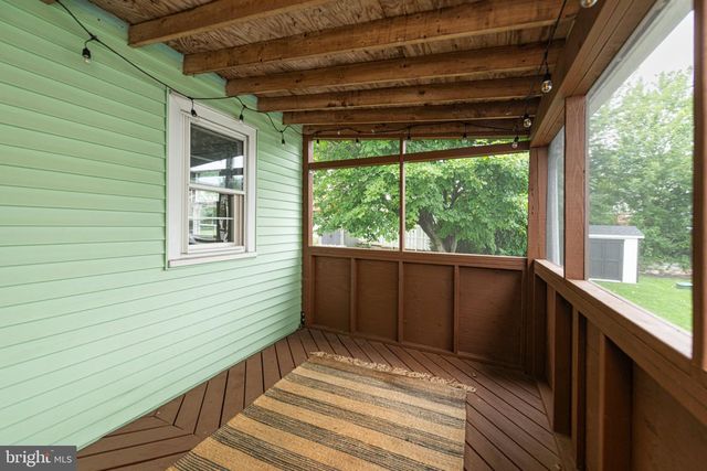 82 2ND AVE, Broomall, PA 19008