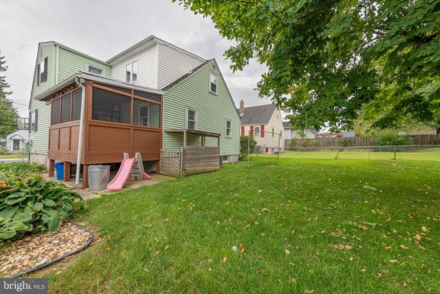 82 2ND AVE, Broomall, PA 19008