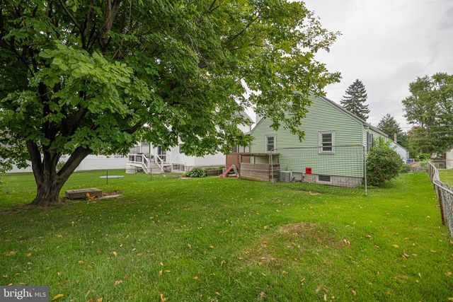 82 2ND AVE, Broomall, PA 19008