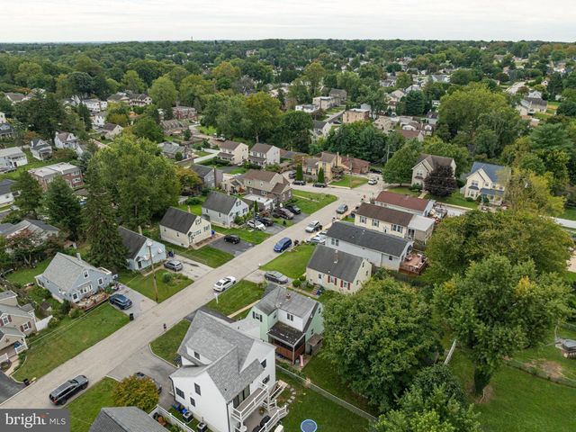 82 2ND AVE, Broomall, PA 19008