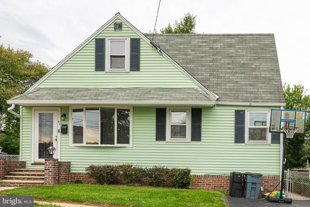 82 2ND AVE, Broomall, PA 19008