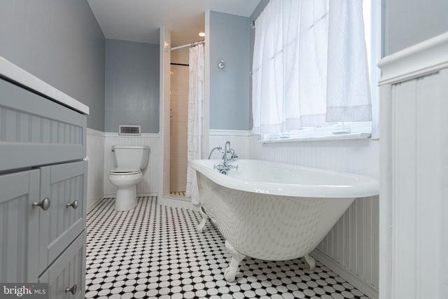 82 2ND AVE, Broomall, PA 19008
