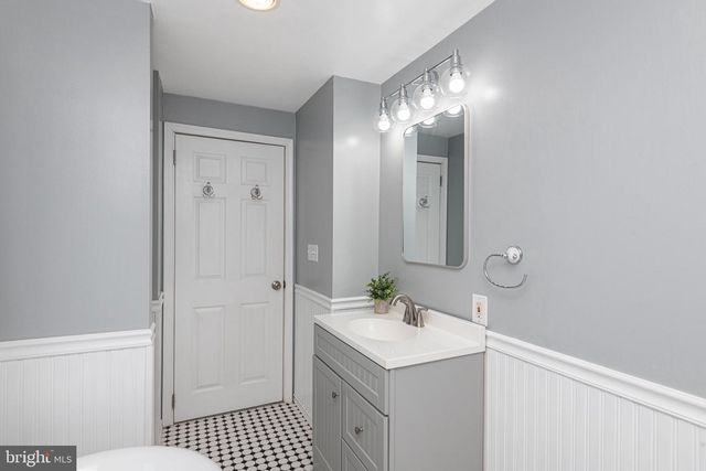82 2ND AVE, Broomall, PA 19008