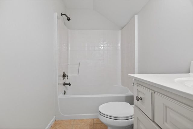 2607 Misty Rose Lane, Loganville, GA 30052