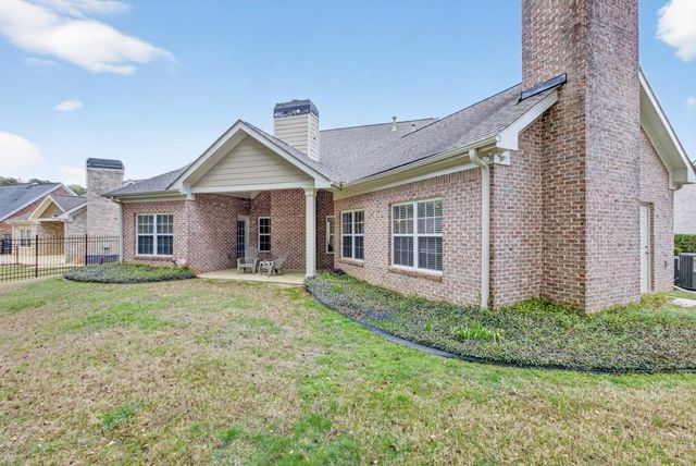 2607 Misty Rose Lane, Loganville, GA 30052