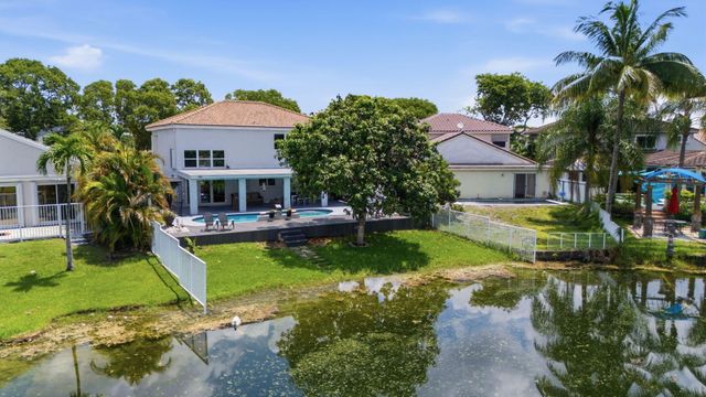 14040 Richwood Place, Davie, FL 33325