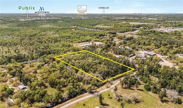13090 Rio Grande DR, Bonita Springs, FL 34135