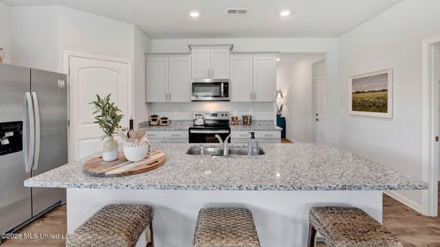 17 Powell Place, Byhalia, MS 38611