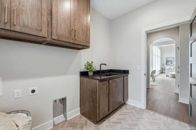 8710 Artemis Lane, Fort Wayne, IN 46825