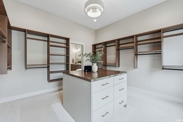8710 Artemis Lane, Fort Wayne, IN 46825