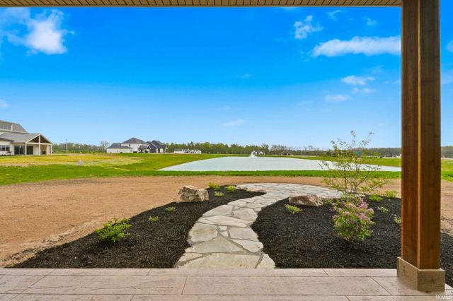 8710 Artemis Lane, Fort Wayne, IN 46825