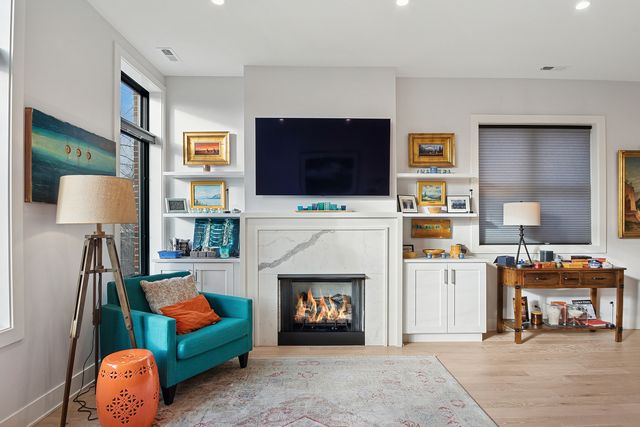 3139 N Central Park Avenue 3, Chicago, IL 60618