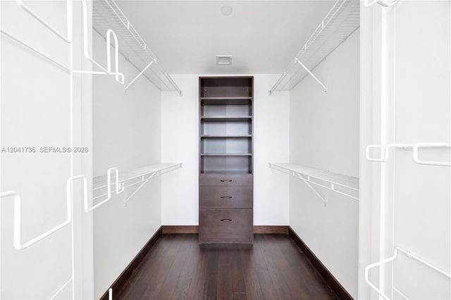 888 Biscayne Boulevard 2101, Miami, FL 33132