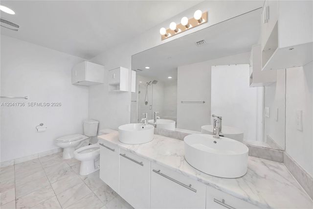 888 Biscayne Boulevard 2101, Miami, FL 33132