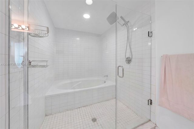 888 Biscayne Boulevard 2101, Miami, FL 33132