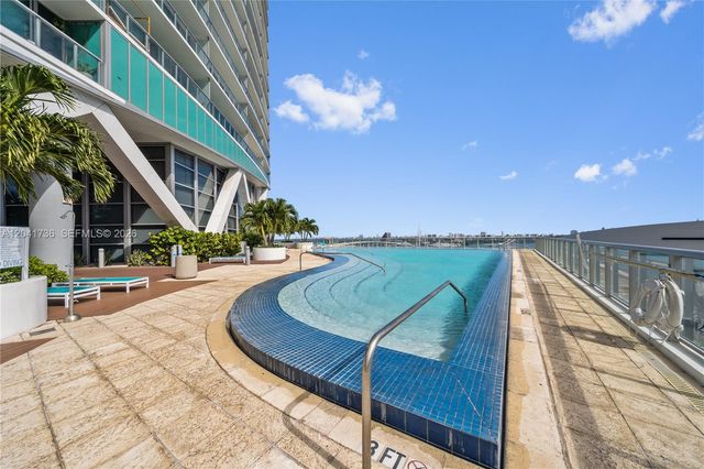 888 Biscayne Boulevard 2101, Miami, FL 33132