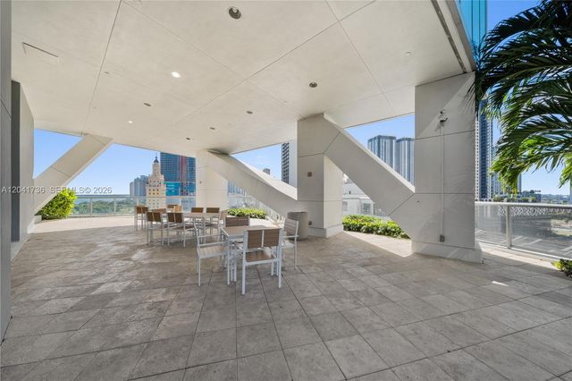 888 Biscayne Boulevard 2101, Miami, FL 33132
