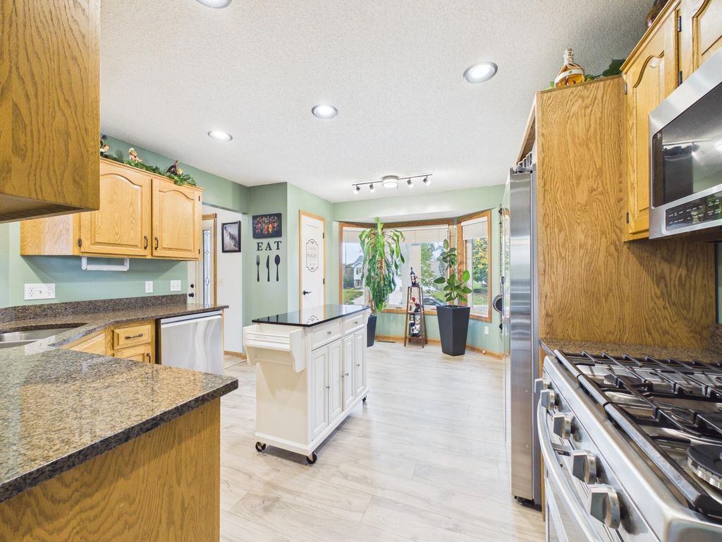 505 Ironwood Avenue NE, New Prague, MN 56071 — photo 3