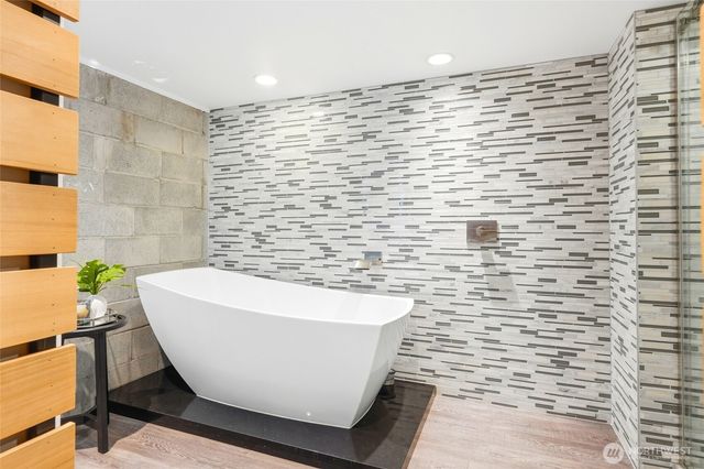 4101 Edith Point, Anacortes, WA 98221