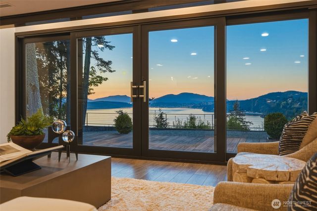 4101 Edith Point, Anacortes, WA 98221