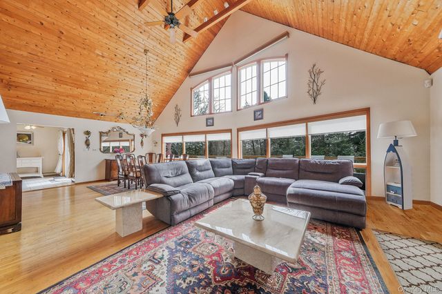 5 Ocean View Avenue, Southampton, NY 11968