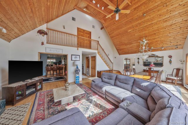 5 Ocean View Avenue, Southampton, NY 11968