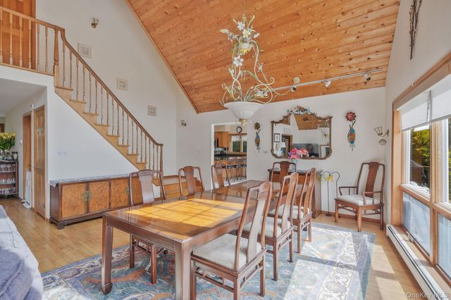 5 Ocean View Avenue, Southampton, NY 11968
