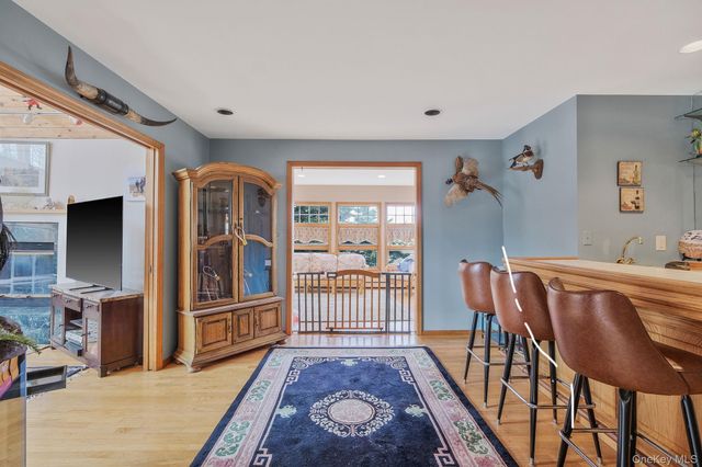 5 Ocean View Avenue, Southampton, NY 11968
