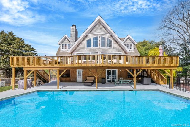 5 Ocean View Avenue, Southampton, NY 11968