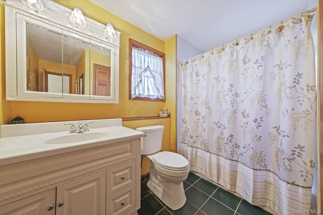 5 Ocean View Avenue, Southampton, NY 11968