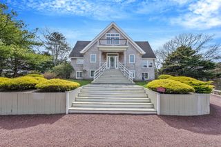 5 Ocean View Avenue, Southampton, NY 11968