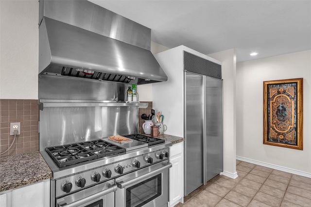 144 Redondo Drive, Gun Barrel City, TX 75156