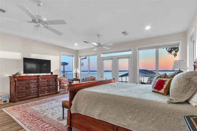 144 Redondo Drive, Gun Barrel City, TX 75156