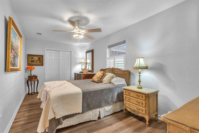 144 Redondo Drive, Gun Barrel City, TX 75156