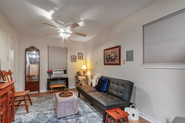 144 Redondo Drive, Gun Barrel City, TX 75156