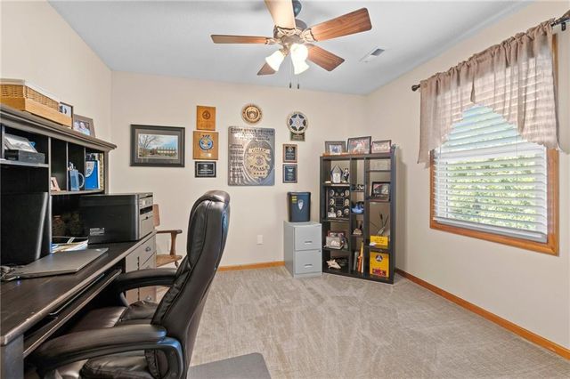 5204 N PENNSYLVANIA Street, Gladstone, MO 64118