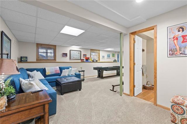 5204 N PENNSYLVANIA Street, Gladstone, MO 64118