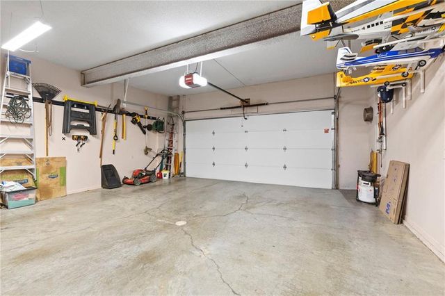 5204 N PENNSYLVANIA Street, Gladstone, MO 64118