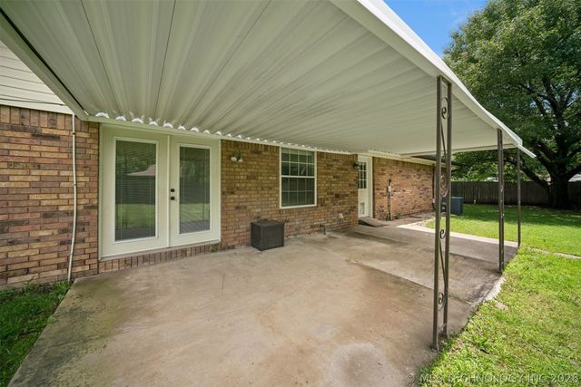 1504 Heather Court, Pryor, OK 74361