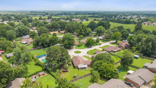 1504 Heather Court, Pryor, OK 74361